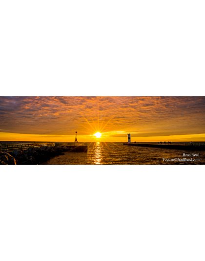 Standing Ovation - Panoramic