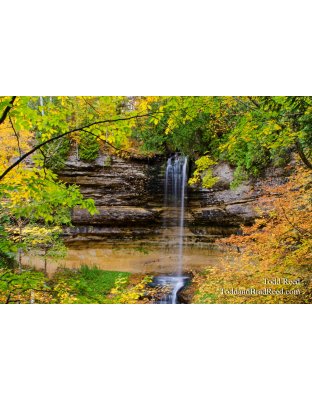 Autumn at Munising Falls