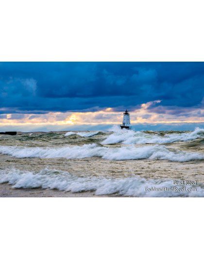Sunset at Stearns Beach on a Thursday (1735)