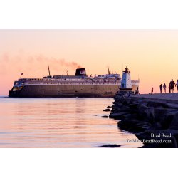 Carferry and Ludington Light (3413)