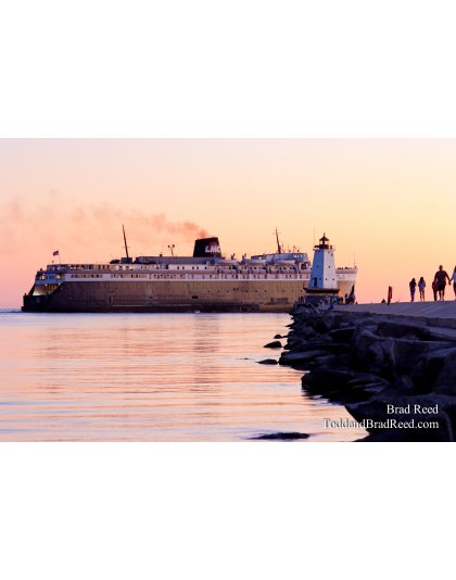 Carferry and Ludington Light (3413)