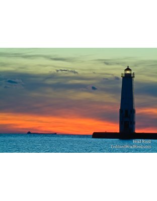 Frankfort Lighthouse and Lower Laker (1492)