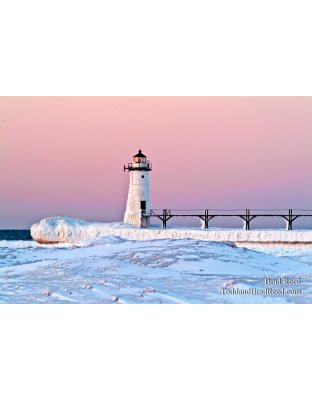 Manistee Light in the Winter (015)
