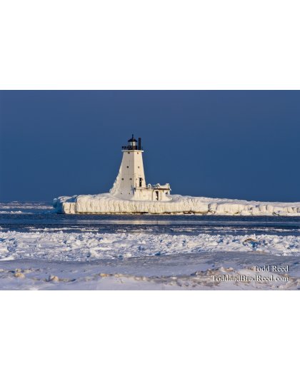 Ludington North Pier and Lots of Snow and Ice (0017)