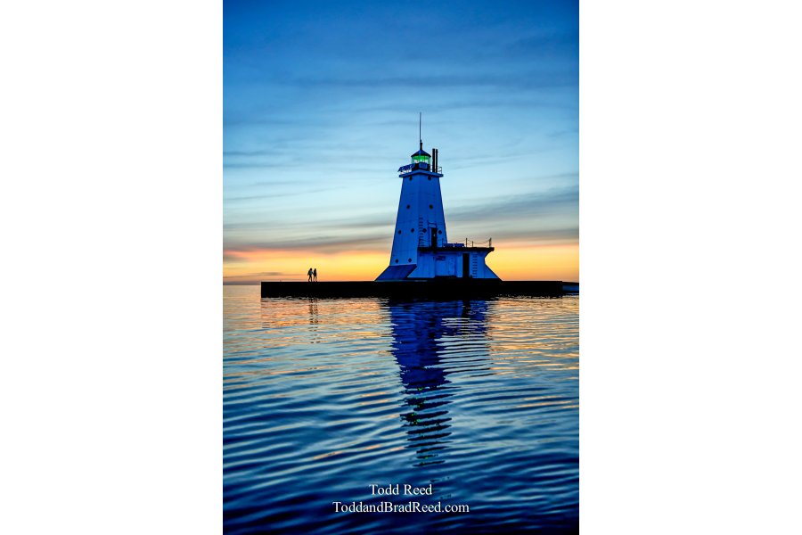 Ludington Lighthouse From Whaler (2820)