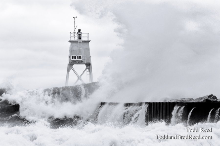 Lake Superior Storm Black and White (8488)