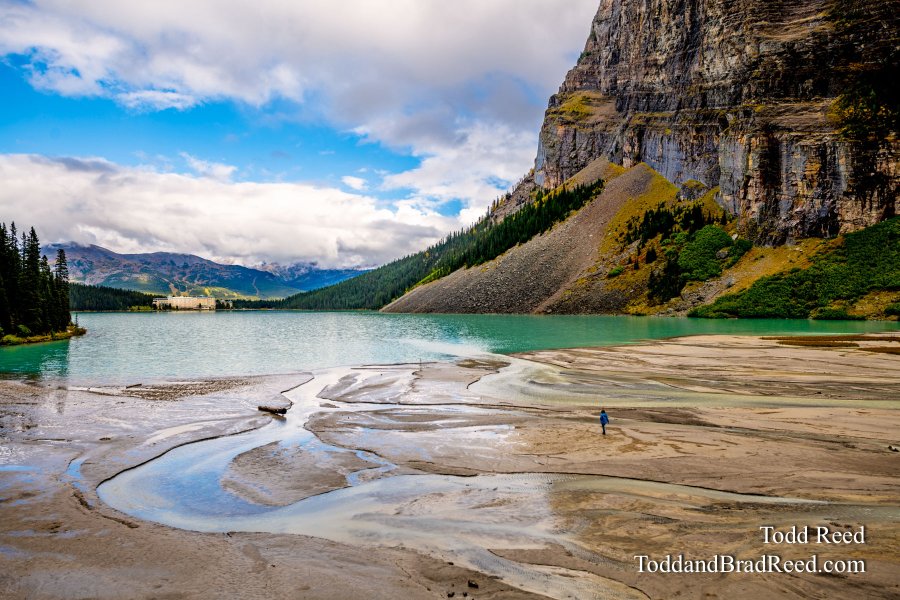 Trekking to Lake Louise