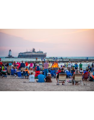 Bonfire and Music on Stearns Beach (9357)